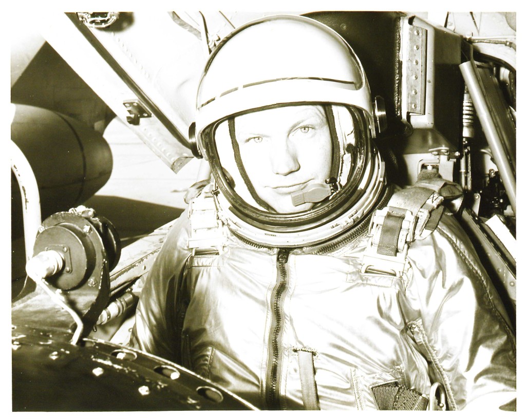 neil a. armstrong Memoirs & Memories